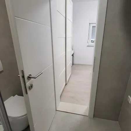 Natali With Private Bathroom And Terrace * Zara